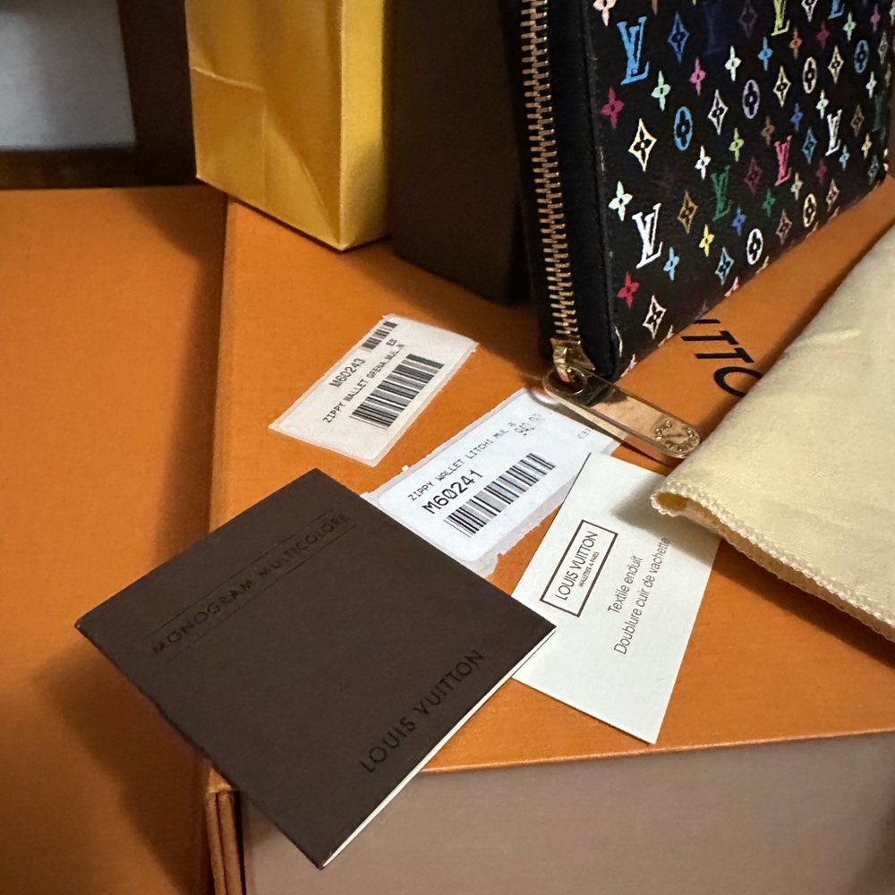 Louis Vuitton Black Multicolor Zippy Wallet - Picture 3 of 6